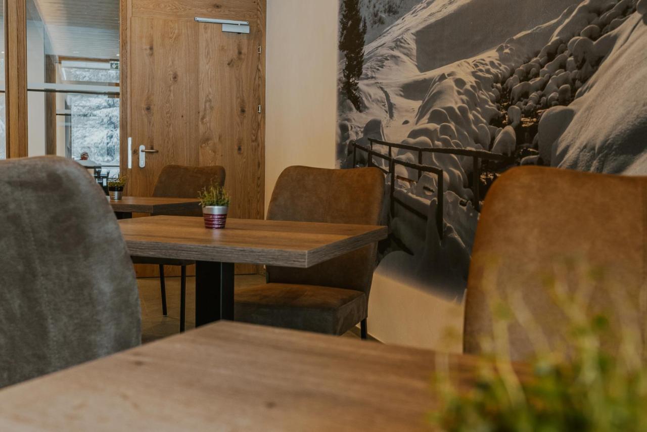 Alpinresortmontafon Garni 加尔盖伦 外观 照片